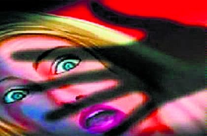 School Girl raped by goon in Nagpur | नागपुरात  तडीपार गुंडाचा शाळकरी मुलीवर बलात्कार