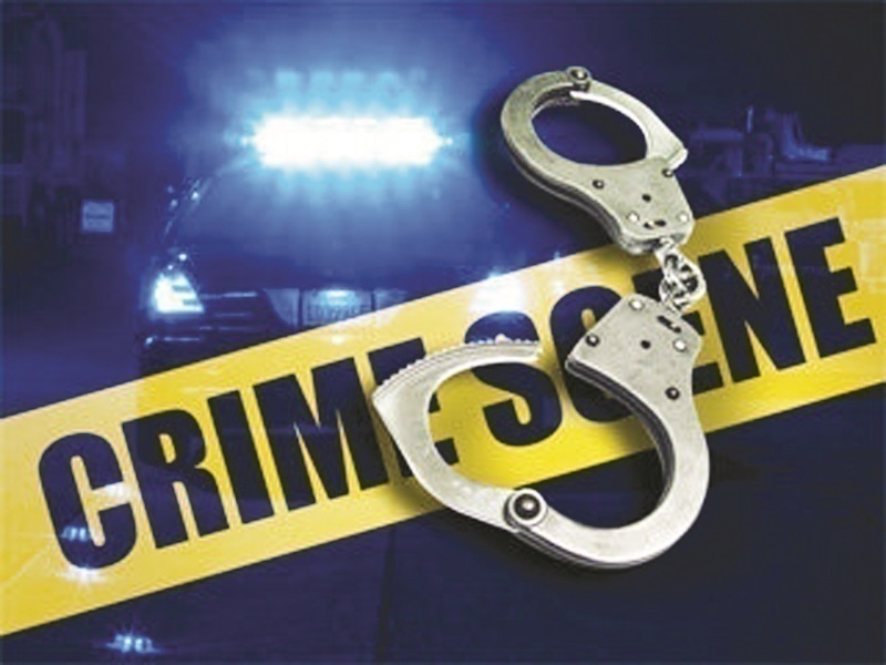 Robbery at Cantonment Naka; Cash stolen | कॅन्टोन्मेंट नाक्यावर दरोडा; रोकड पळविली
