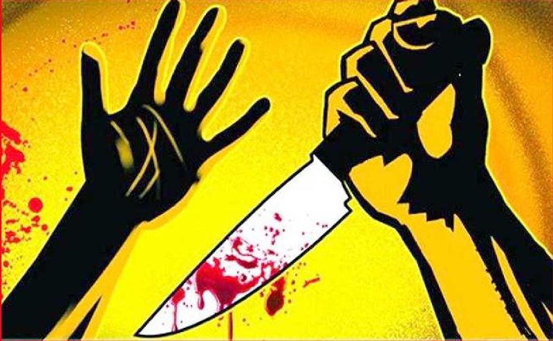 brutal murder of a liquor dealer by fifteen blows in wardha | मध्यरात्री थरार! धारदार शस्त्राने सपासप वार करून दारूविक्रेत्याचा खून
