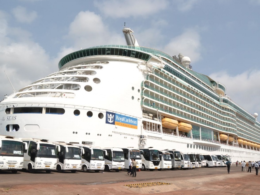 Kovid adversely affects cruise tourism, 84 ships canceled, Mumbai hit | कोविडचा क्रुझ पर्यटनावर विपरीत परिणाम, ८४ जहाजांचे आगमन रद्द,  मुंबईला फटका 