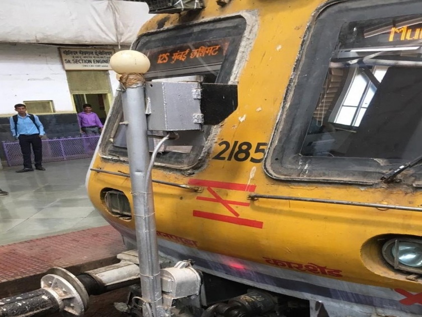 Belapur-CSMT Harbour line train hits buffer crossing | Mumbai Train Update: सीएसएमटी रेल्वे स्थानकावर लोकलला अपघात; ट्रेन बफरला धडकली