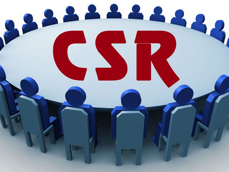 'CSR' is a big help for companies who are depressed, ruled out | ‘सीएसआर’साठी कंपन्या उदासीन, परराज्यासाठी केली जाते मोठी मदत