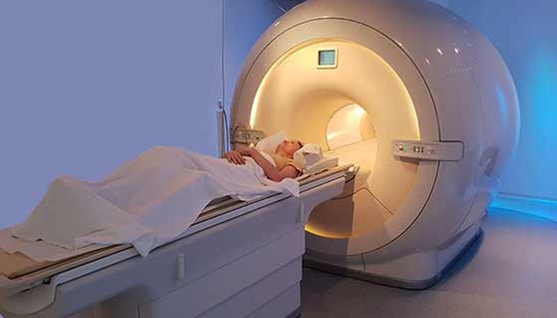 A CT scan equals only 4 to 5 X-rays; Dr. Guleria's statement non acceptable | एक सीटी स्कॅन केवळ ४ ते ५ एक्स-रे समान; डॉ़ गुलेरिया यांचे वक्तव्य अमान्य