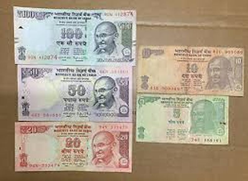 No instructions to close old Rs 5, 10 notes! | पाच, १० रुपयांच्या जुन्या नोटा बंद होण्याबाबत सूचना नाहीत!