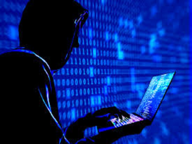 Data delivered to hackers on commission? Unravel the fourteen and a half crore online fraud case | हॅकर्सला कमिशनवर पोहोचविला डेटा ? साडे चौदा कोटीच्या ऑनलाईन फ्रॉड प्रकरणात उलगडा