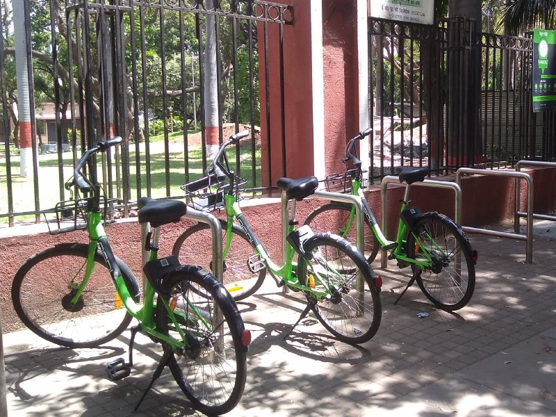 pedle co. windrow their bicycles from smart city cycle sharing scheme | पुण्याला सायकलींचे शहर करण्याचे स्वप्न भंगणार ?