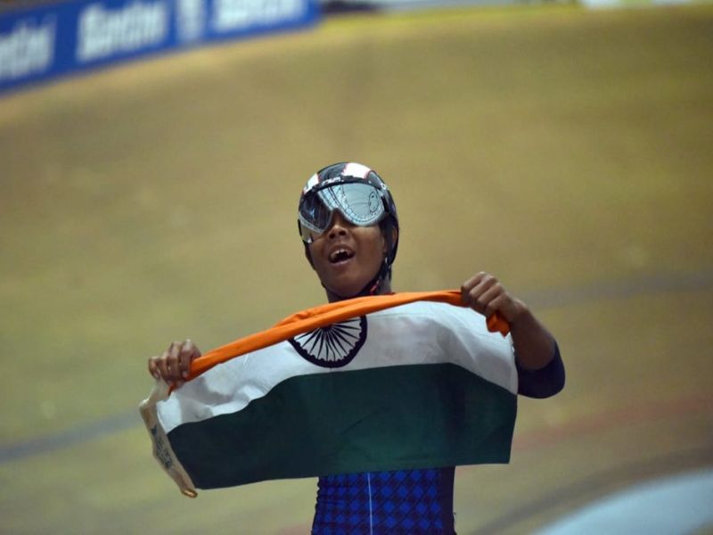 Esow Alban wins India's first junior cycling WC medal | इवल्याशा बेटावरील इसोवची फिनिक्स भरारी, भारताचे पहिले जागतिक पदक