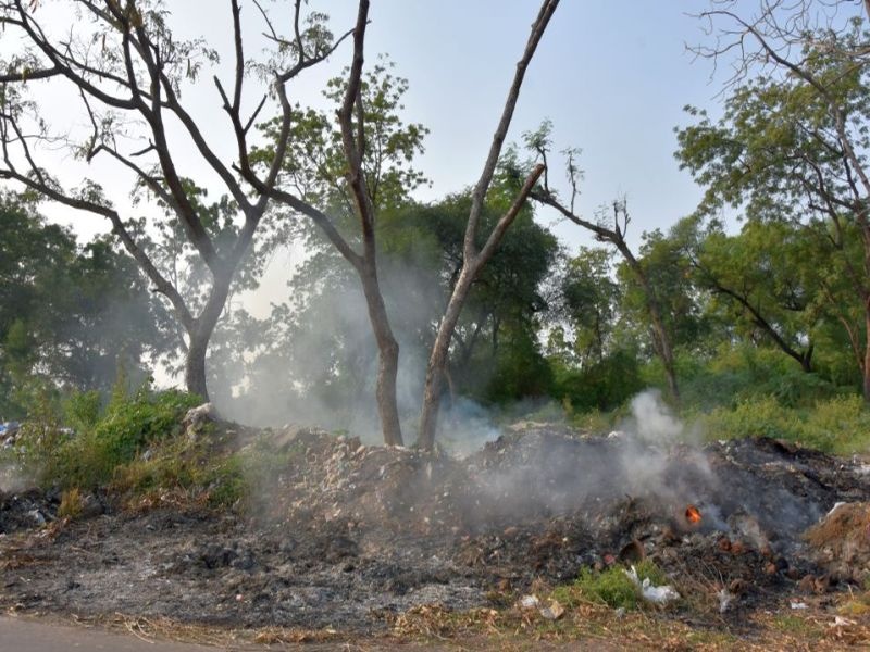 The garbage depot is on fire again | कचरा डेपोला लागली पुन्हा आग