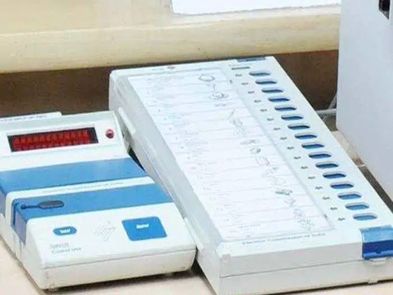 Dhule - Voting for Nandurbar Legislative Council elections started smoothly | धुळे - नंदुरबार विधान परिषदेच्या निवडणुकीसाठी मतदान सुरळीतपणे सुरु
