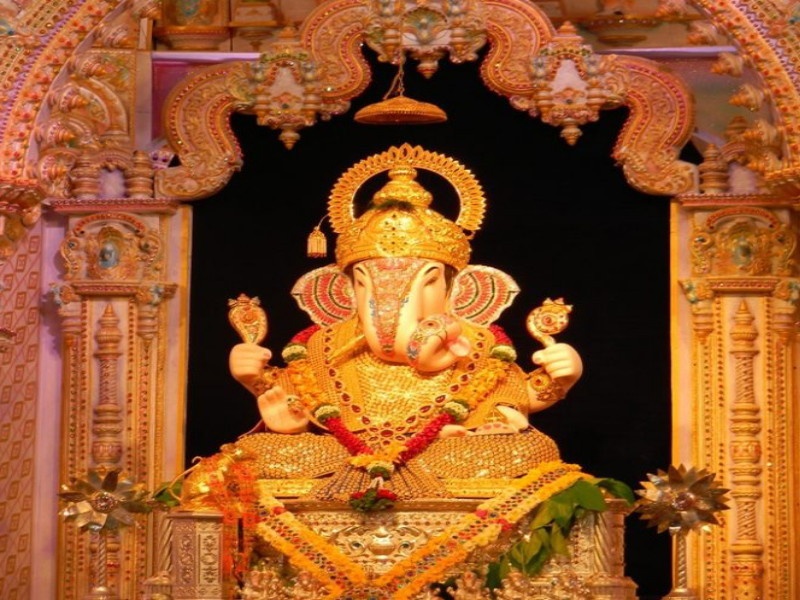 A 'dagdusheth ganpati murti' will be seated in a temple atThailand | थायलंडच्या मंदिरात विराजमान होणार ‘दगडूशेठ’ची प्रतिकृती