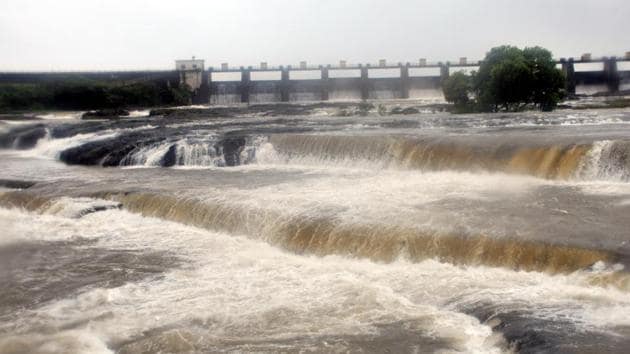Four dams in Pune district are full; Eliminate citizens' water concerns | पुणे जिल्ह्यातील चार धरणं झाली फुल्ल; नागरिकांच्या पाण्याची चिंता दूर