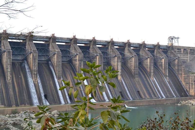 The dam is still dry in the Nagpur division | नागपूर विभागात अजूनही धरणे कोरडीच