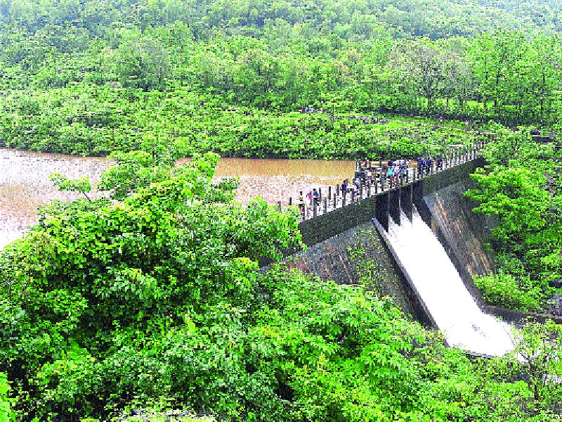  Kudki, Kondhanchanchatan dam overflow | कुडकी, कोंढेपंचतन धरण ओव्हरफ्लो