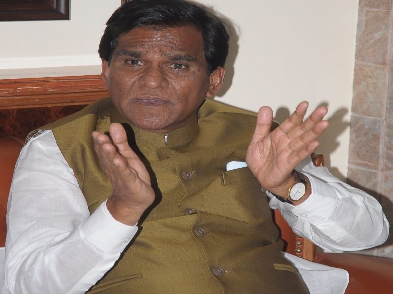 shiv sena minister arjun khotkar criticized bjp state president raosaheb danve | दानवेंना सत्तेचा माज, मस्ती आणि गुर्मी - अर्जुन खोतकरांचा घणाघात