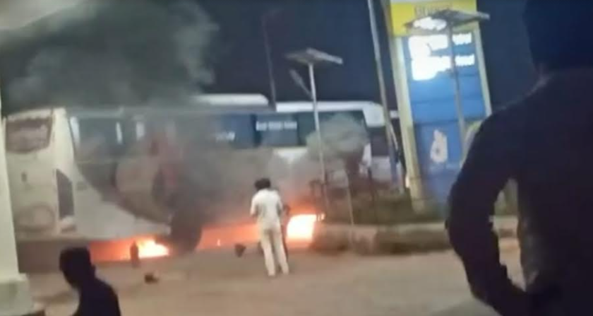 In Dapoli, a relief bus took the stomach, one was burnt | दापोलीत आराम बसने घेतला पेट, एकजण भाजला