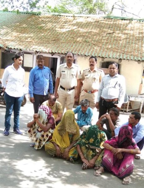 Strike action of state excise department: raids in 37 places, 34 accused arrested | राज्य उत्पादन शुल्क विभागाची धडक कारवाई :३७ ठिकाणी छापे, ३४ आरोपींना अटक