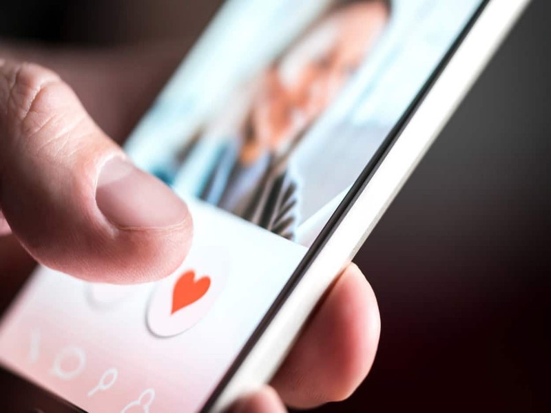 fraud with women from friendship on Dating app | ' डेटींग ' अ‍ॅपवरील मैत्री पडली महागात; लग्नाच्या आमिषाने महिलेला गंडा