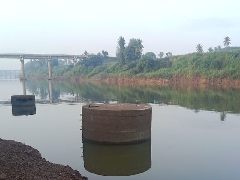 Decline in water level of river Krishna in Sangli; Discharge from Koyna dam stopped | सांगलीत कृष्णा नदीच्या पाणी पातळीत घट; कोयना धरणातून विसर्ग थांबविला