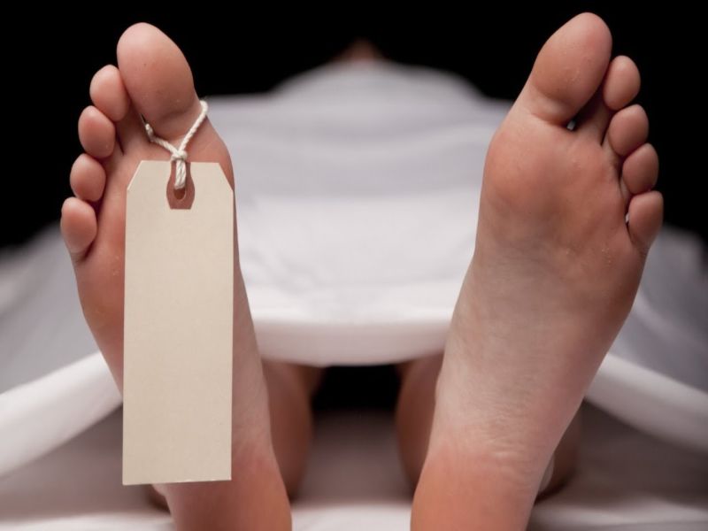 No time for the baby in America to come to the Father's crematorium | पित्याच्या अंत्यविधीला येण्यास अमेरिकेतील मुलाला नाही वेळ
