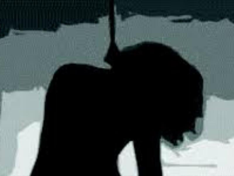 Shocking! 19-year-old girl commits suicide by hanging at Datta temple; Incident in Rajgurunagar of Khed | धक्कादायक! १९ वर्षीय युवतीने दत्त मंदिरात गळफास घेऊन केली आत्महत्या; खेडच्या राजगुरूनगरमधील घटना