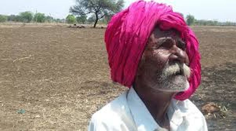 Debt burden on 'Satbara' of 98 thousand farmers in Washim | ९८ हजार शेतकऱ्यांच्या ‘सातबारा’वर कर्जाचा बोझा कायमच!