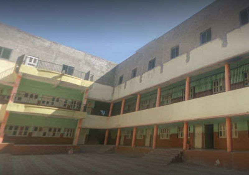 Transformation of Degaon School into Covid Care Center! | देगावच्या निवासी शाळेचे कोविड केअर सेंटरमध्ये रुपांतर; २२९ विद्यार्थी आढळले होते पॉझिटिव्ह