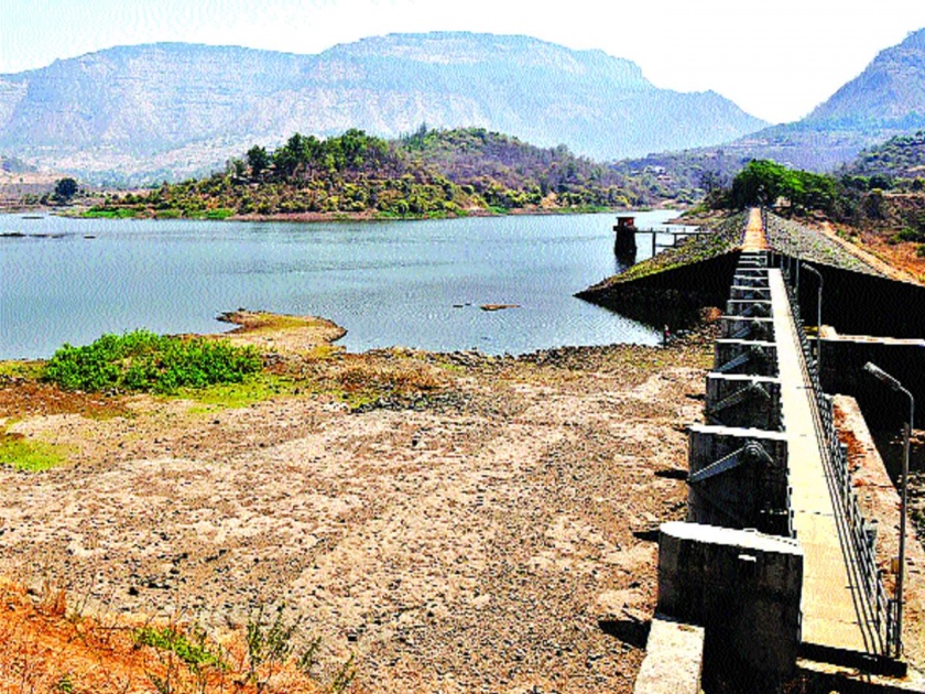 water Shortage in panvel Due to Dehang Dam dry | देहरंग धरण आटले : पनवेलकरांच्या घशाला पडली कोरड