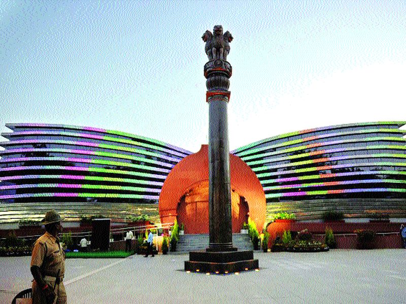 Great monument in the Mahamansu Delhi | महामानवाचे दिल्लीत भव्य स्मारक