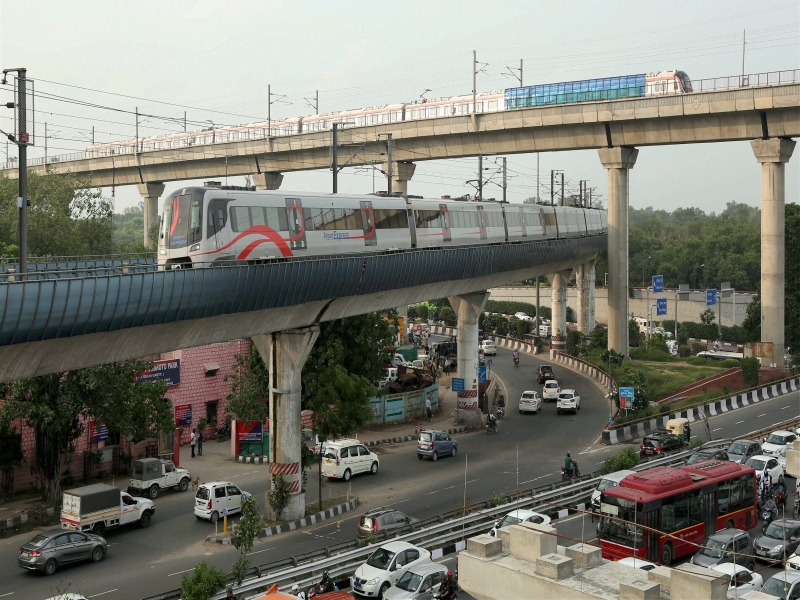 Travel to Delhi Metro will be expensive by October | ऑक्टोबर महिन्यापासून दहा रूपयांनी महाग होणार दिल्ली मेट्रोचा प्रवास