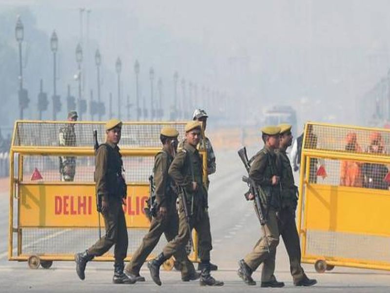 Security increased on the occasion of Republic Day in Delhi | प्रजासत्ताक दिनानिमित्त सुरक्षा व्यवस्थेत वाढ; दिल्लीत 50 हजार जवान तैनात!