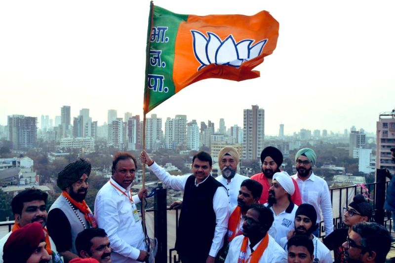 'The election of 2019 is not for BJp but for India', the Chief Minister devendra fadanvis says in mumbai | '2019 ची निवडणूक भाजपासाठी नसून भारतासाठी', मुख्यमंत्र्यांनी रणशिंग फुंकले