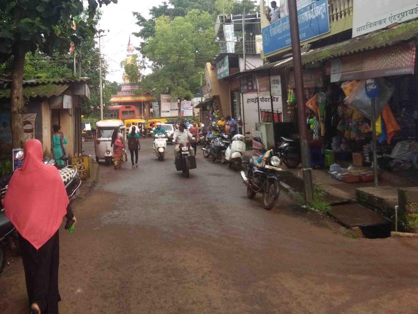 Ratnagiri district canceled 30 rounds of Deoruukh Agra | रत्नागिरी जिल्हा बंदमुळे देवरूख आगाराच्या ३० फेऱ्या रद्द