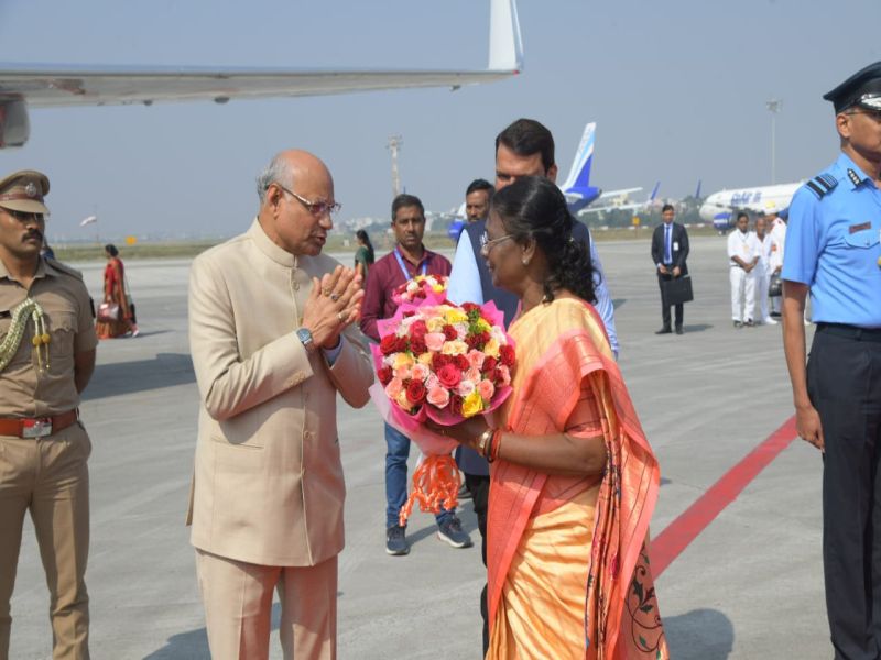 Departure of President Draupadi Murmu for New Delhi | राष्ट्रपती द्रौपदी मुर्मू यांचे नवी दिल्लीकडे प्रस्थान