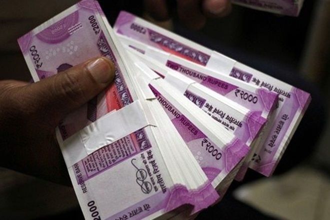 Indian currency Notes made in Pakistan caught | पाकिस्तानात तयार केलेल्या नोटा भारतात