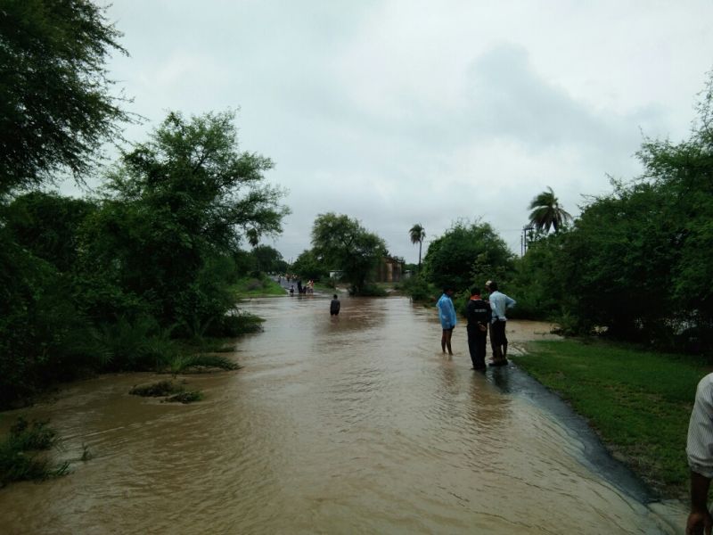 heavy rain in dhamangaon | धामणगाव तालुक्यात दीडशे घरे पाण्याखाली