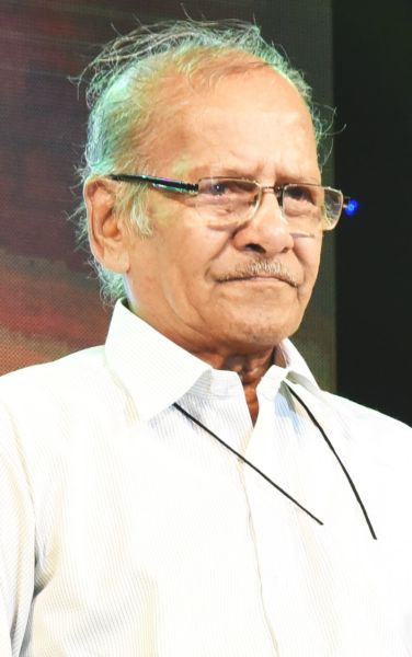 Kalmalkar Dharap, a recipient of the Jivyavrata Award | कमलाकर धारप यांना जीवनव्रती पुरस्कार जाहीर