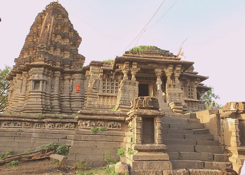 Vishnu and Gupteeshwar's Temple from Dharasur | धारासूरचा लपलेला विष्णू व गुप्तेश्वर मंदिर 