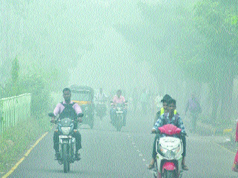  Mumbai on the streets of pollution, Dhokka brought NMC 9 to Mumbai | प्रदूषणात मुंबई दिल्लीच्या मार्गावर, धूरक्याने मुंबईकरांच्या आणले नाकी नऊ