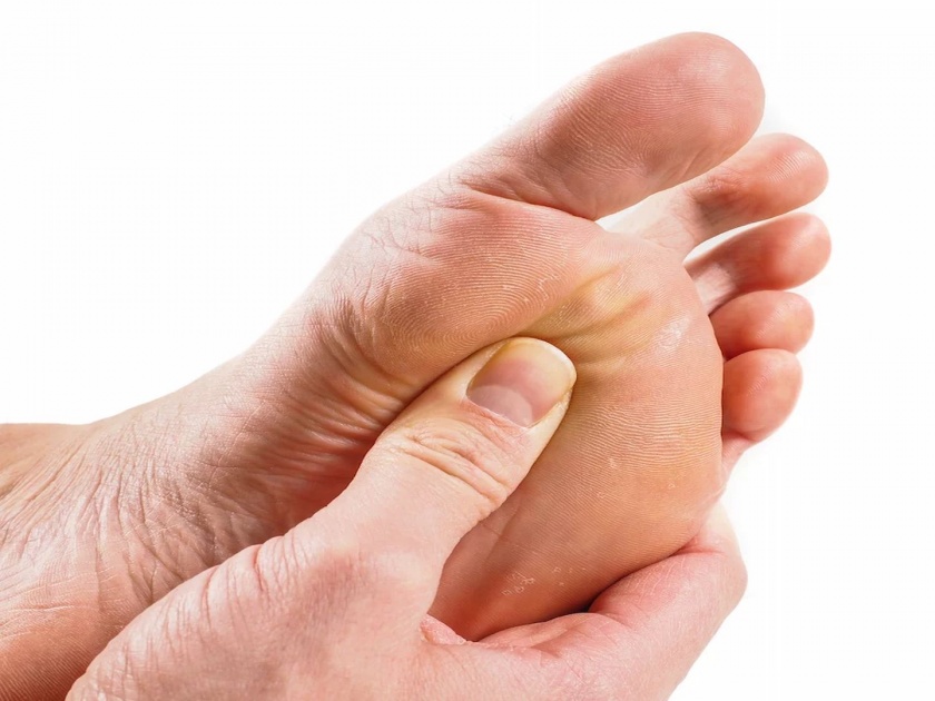 This reason to increase risk for diabetic foot ulcer | ...म्हणून होतात डायबिटिक फूट अल्सर; असा करा बचाव 
