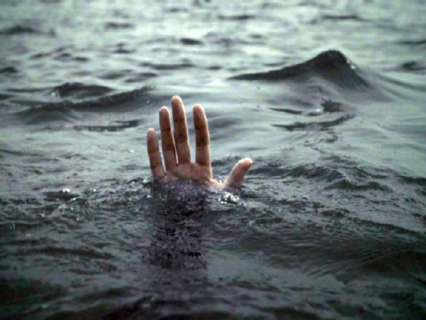 husband and wife died after drowning in river in yavatmal | शेतातून घरी परतताना झाला घात; नदी ओलांडताना पाण्याच्या प्रवाहात पती-पत्नी वाहून गेले