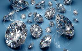 The rising trend of buying diamonds, gems and gemstones in Solapur | हिरे, रत्न अन् माणिकमोती खरेदीचा सोलापुरात वाढता ट्रेंड