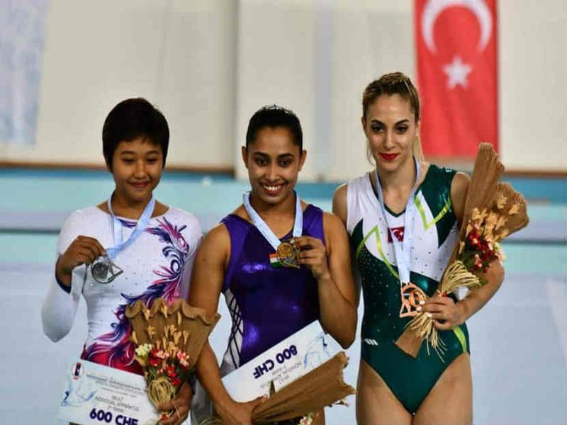 Deepa Karmakar gold medal in World Cup | दीपा कर्माकरला वर्ल्ड चॅलेंजकपमध्ये सुवर्णपदक
