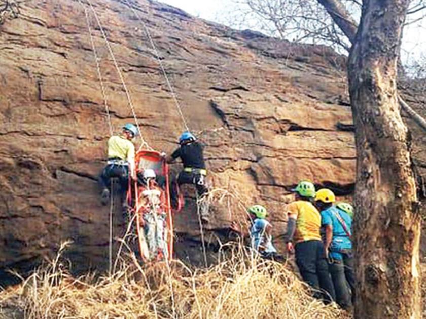 Wonderful! Raigad is the first district in the country to set up disaster relief teams | कौतुकास्पद! आपत्ती निवारण दल उभारणारा रायगड देशातील पहिला जिल्हा