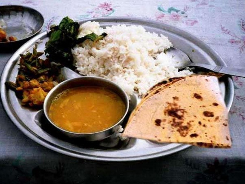 Thackeray concept launches a dining plate for Rs 10 | ठाकरेंच्या संकल्पनेतून 10 रुपयांत जेवणाच्या थाळीचा शुभारंभ 