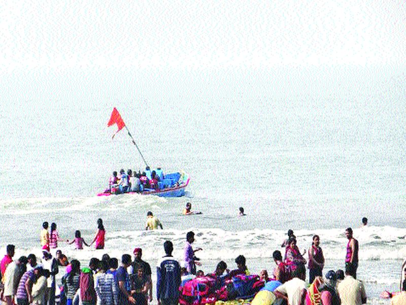 Selection of Shrivardhan beach; Divayagar HousesFull | श्रीवर्धन समुद्रकिना-याला पसंती; दिवेआगर हाऊसफुल्ल