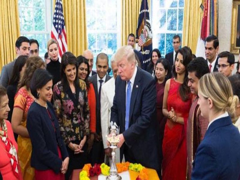 US President Donald Trump celebrates Diwali | अमेरिकेचे राष्ट्राध्यक्ष डोनाल्ड ट्रम्प यांनीही साजरी केली दिवाळी