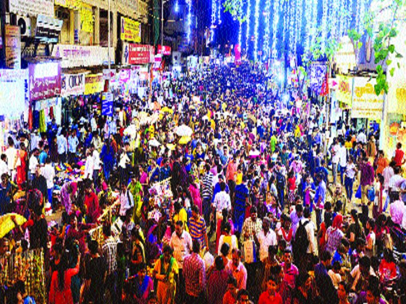 Demand for Diwali shopping, Sail sales in the market due to strong demand | बाजारपेठांमध्ये दिवाळी खरेदीची झुंबड, सेलमुळे आॅनलाइन वस्तूंनाही जोरदार मागणी