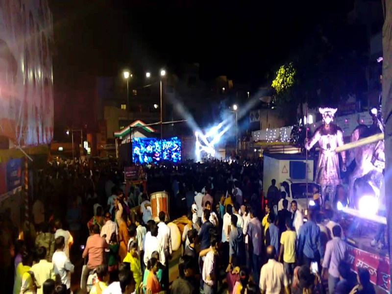 DJ are buzzing in Pune Cases of noise pollution will be filed against 60 Ganesha mandals in the procession | पुण्यात DJ चा दणदणाट भोवला; मिरवणुकीतील ६० गणेश मंडळांवर होणार ध्वनी प्रदुषणाचे गुन्हे दाखल