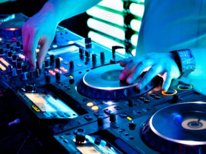 Crimes on two boards playing DJs at Dahihandi festival | दहिहंडी उत्सवात डीजे वाजविणाऱ्या दोन मंडळांवर गुन्हे