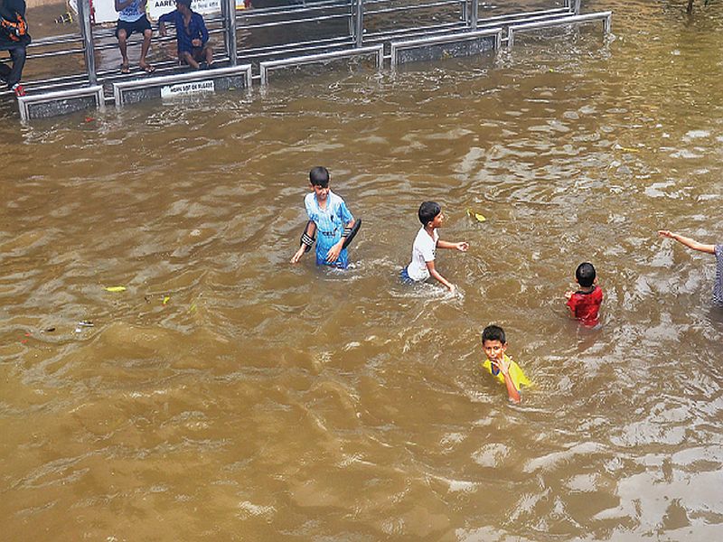 Target of flood free Mumbai till 2030 | मुंबई २०३० पर्यंत पूरमुक्त करण्याचे लक्ष्य; नाल्यावर बसविणार गेट पंप